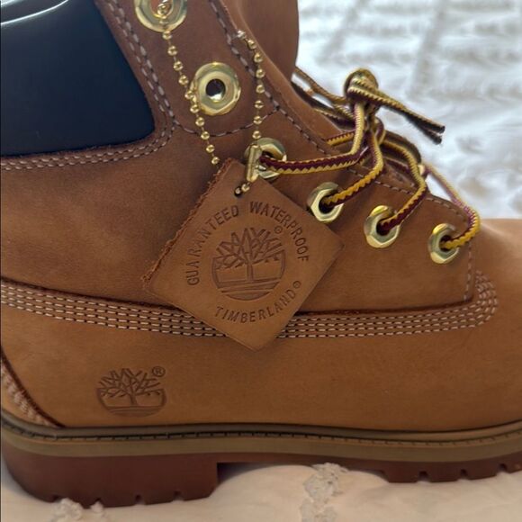 Timberland Wheat Work Boots ~ Kids 5.5 Women’s 7.5 - Picture 2 of 11